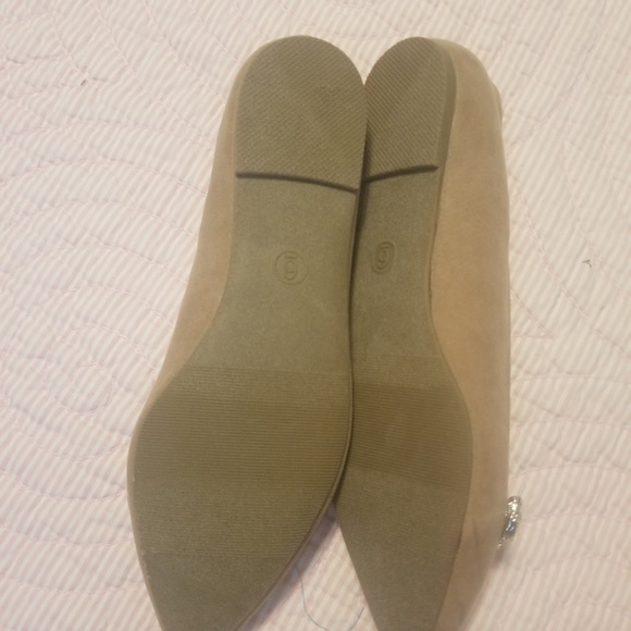 Shoes - Picture 3 of 4